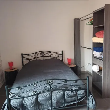 Porte Rouge Apartment Capendu